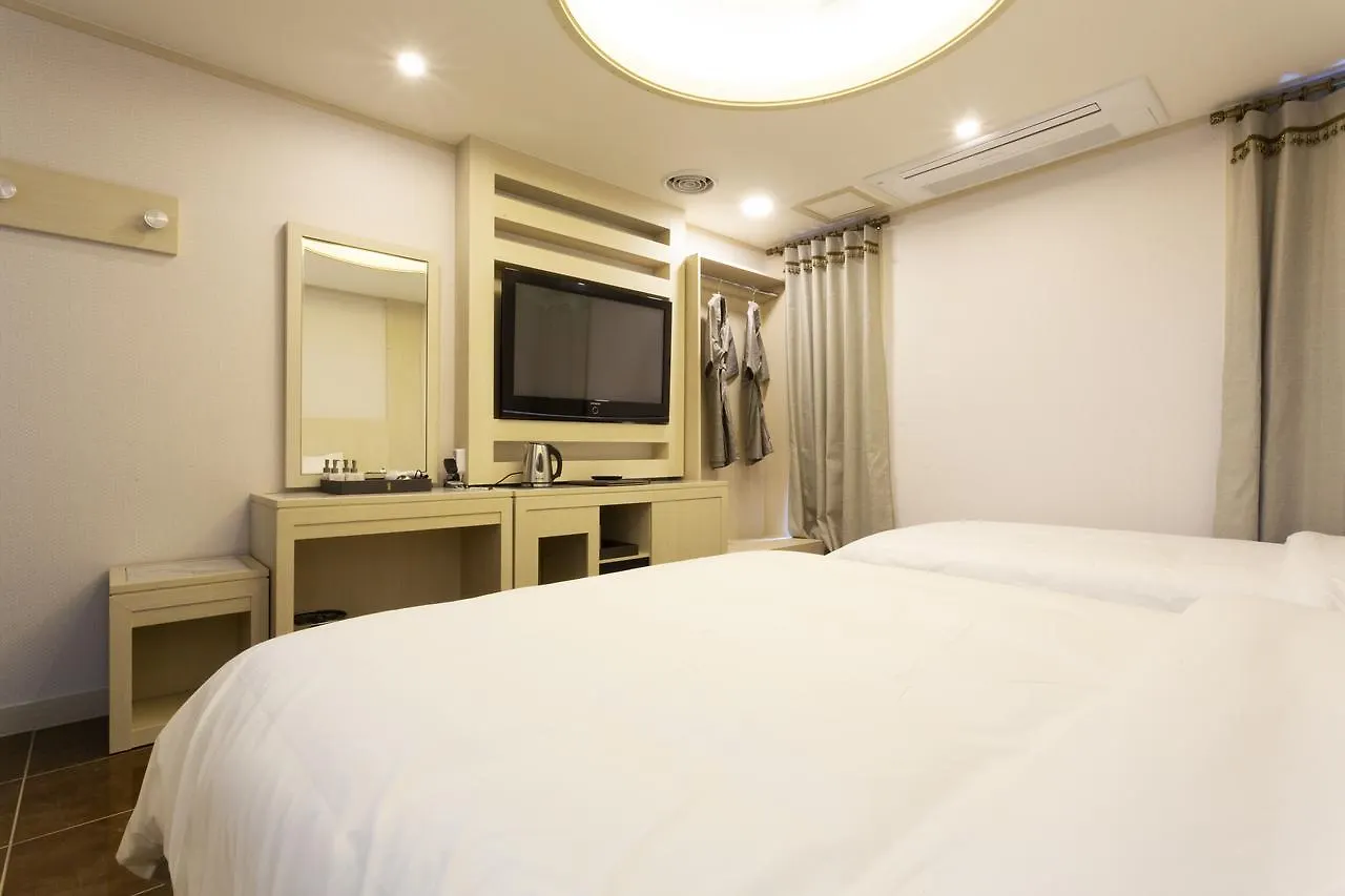 Hotel Tirol Seoel 3*,  Zuid-Korea